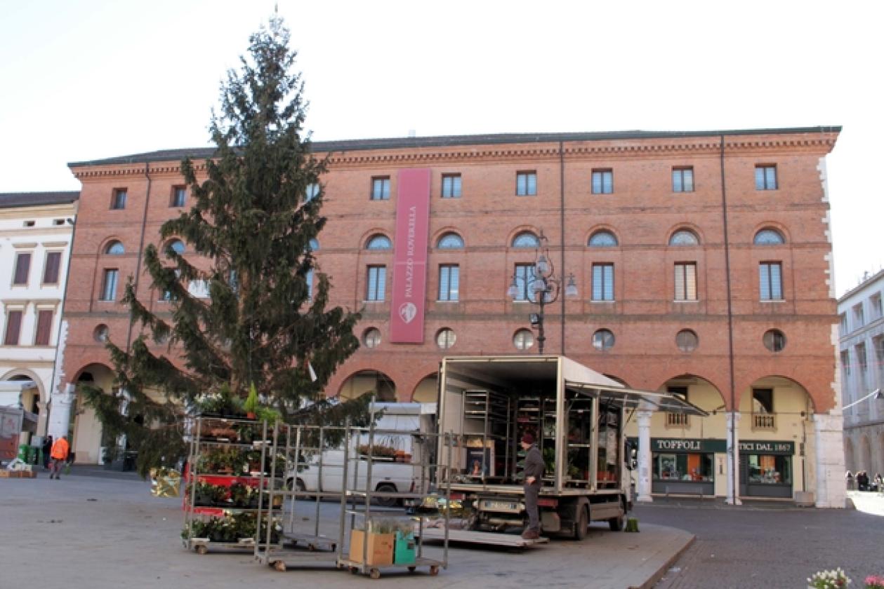Albero di Natale Piazza 1