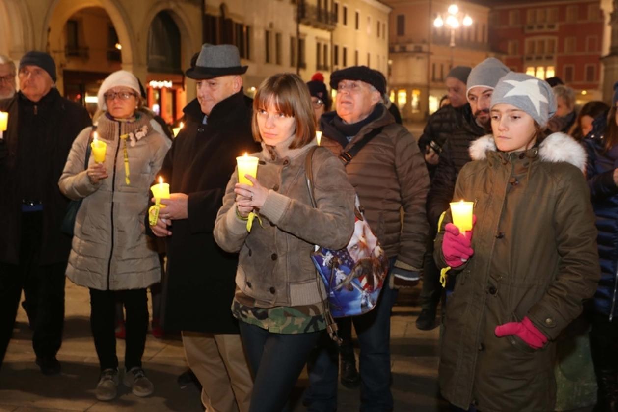 Fiaccolata Giulio Regeni Piazza Vittorio 3