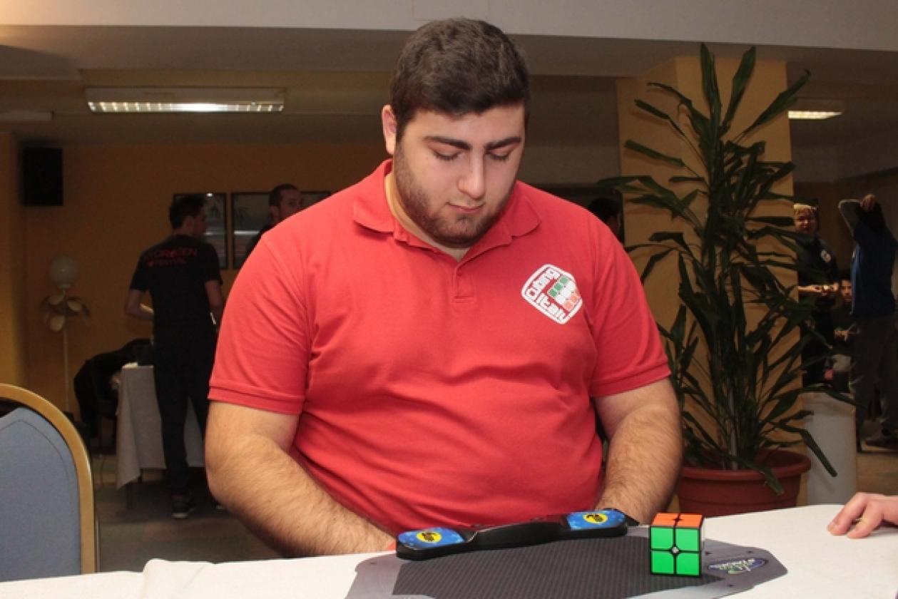 Cubo di Rubik Hotel Cristallo 9