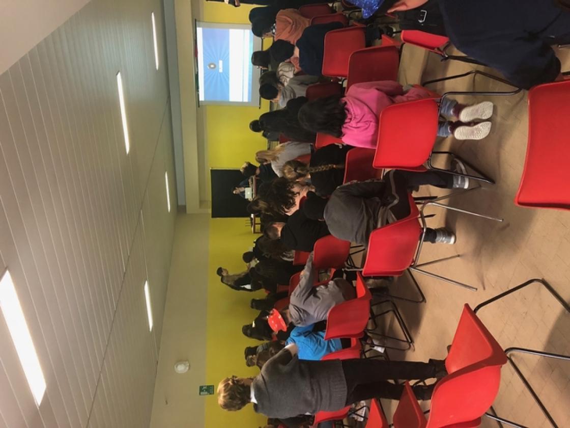 SCUOLA ADRIA 2 Alcuni momenti della recitazione (4