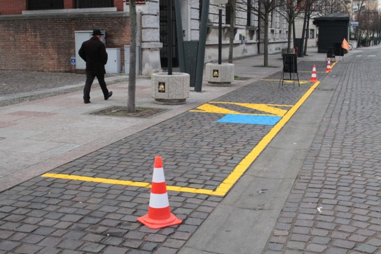 Corso del Popolo Strisce Blu 1