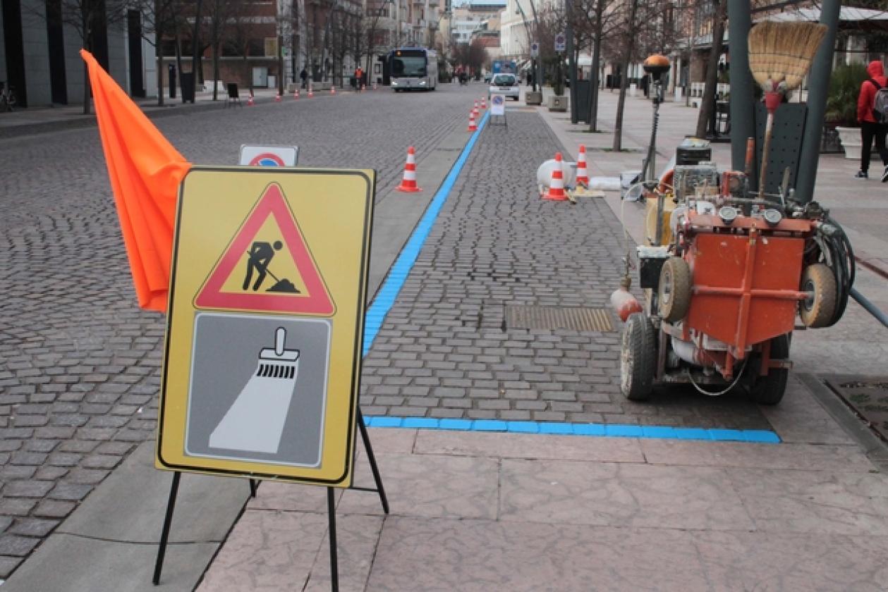 Corso del Popolo Strisce Blu 2