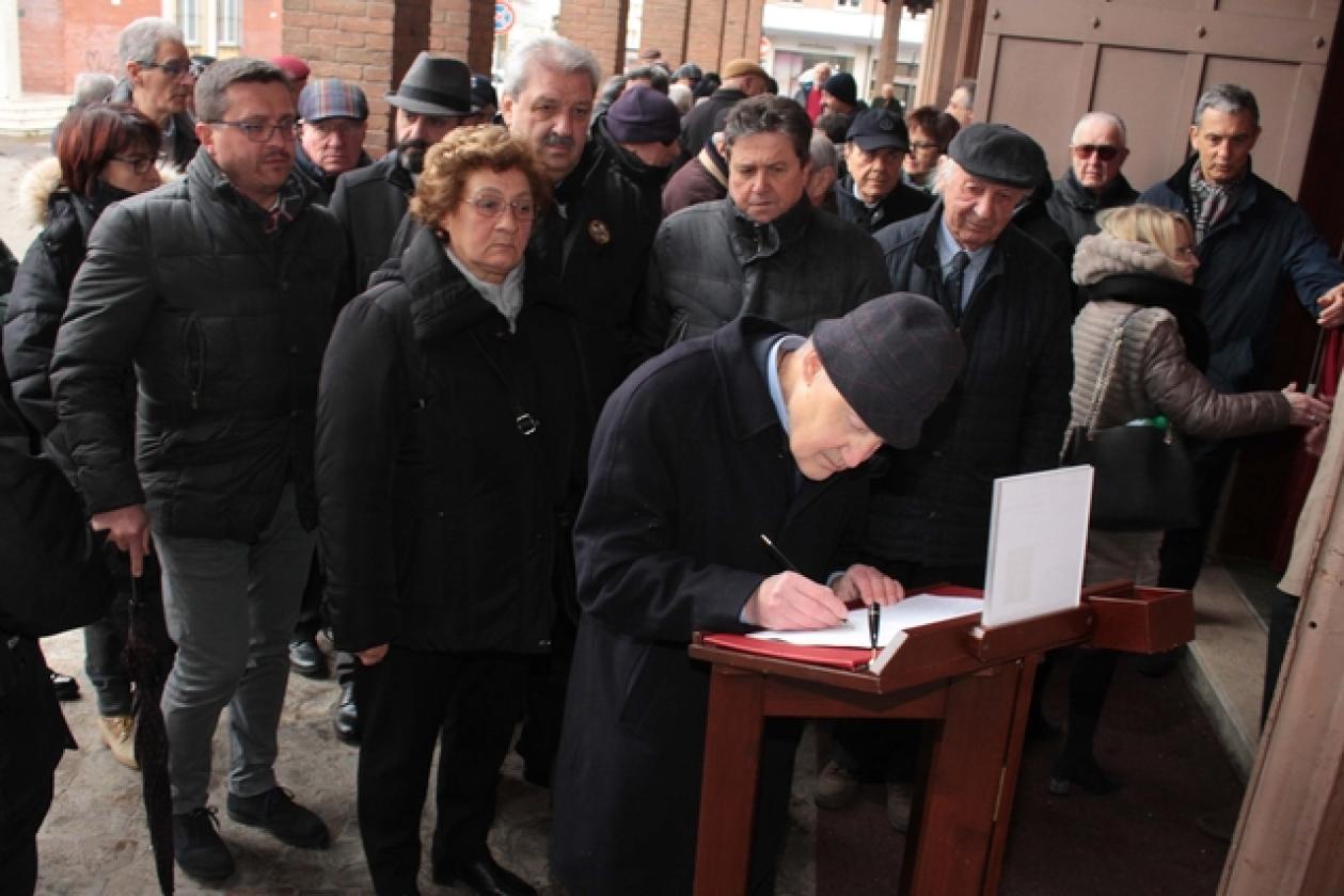 Ennio Raimondi funerale Commenda 1