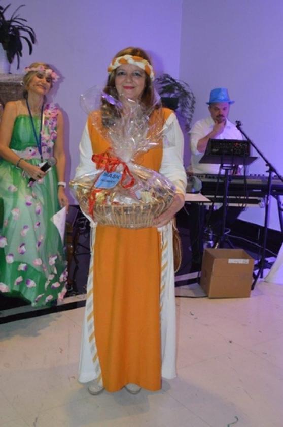 ATTIVE TERRE 1^ premio maschera donna ad Antonella