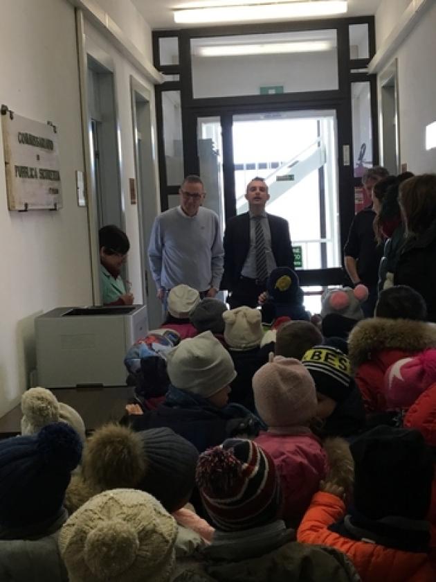 ANDREOLI Alcuni momenti della visita in commissari