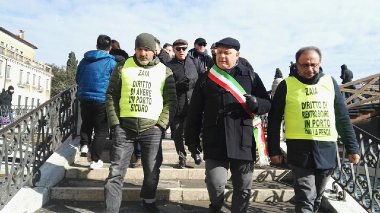 protesta pescatori a venezia 1 (2)