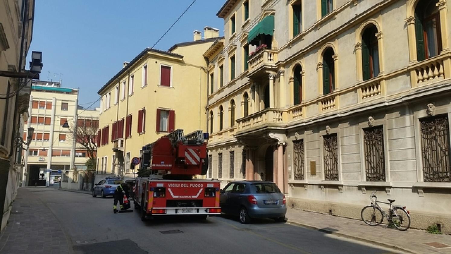 Via Celio pompieri (3)