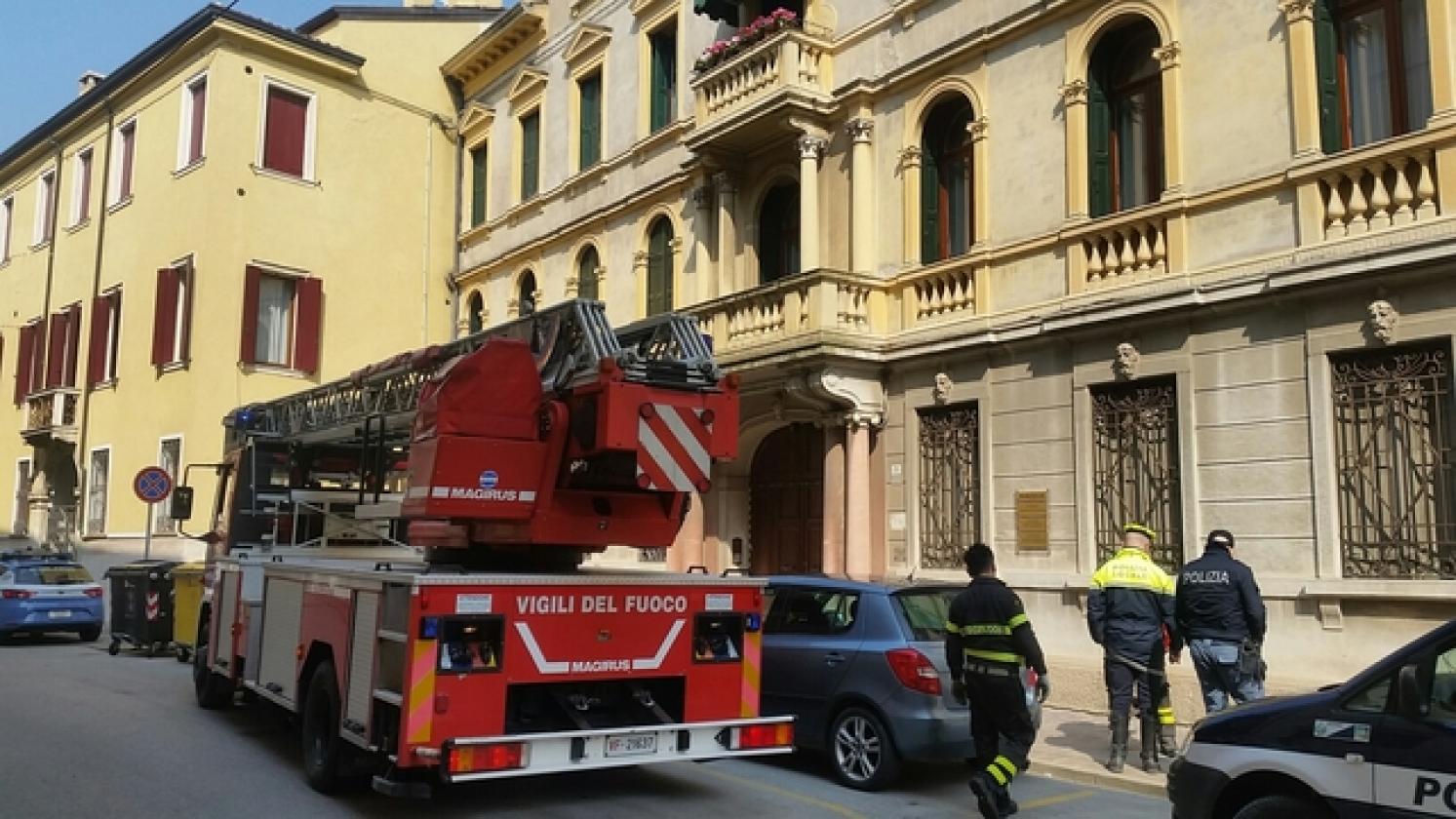 Via Celio pompieri (5)