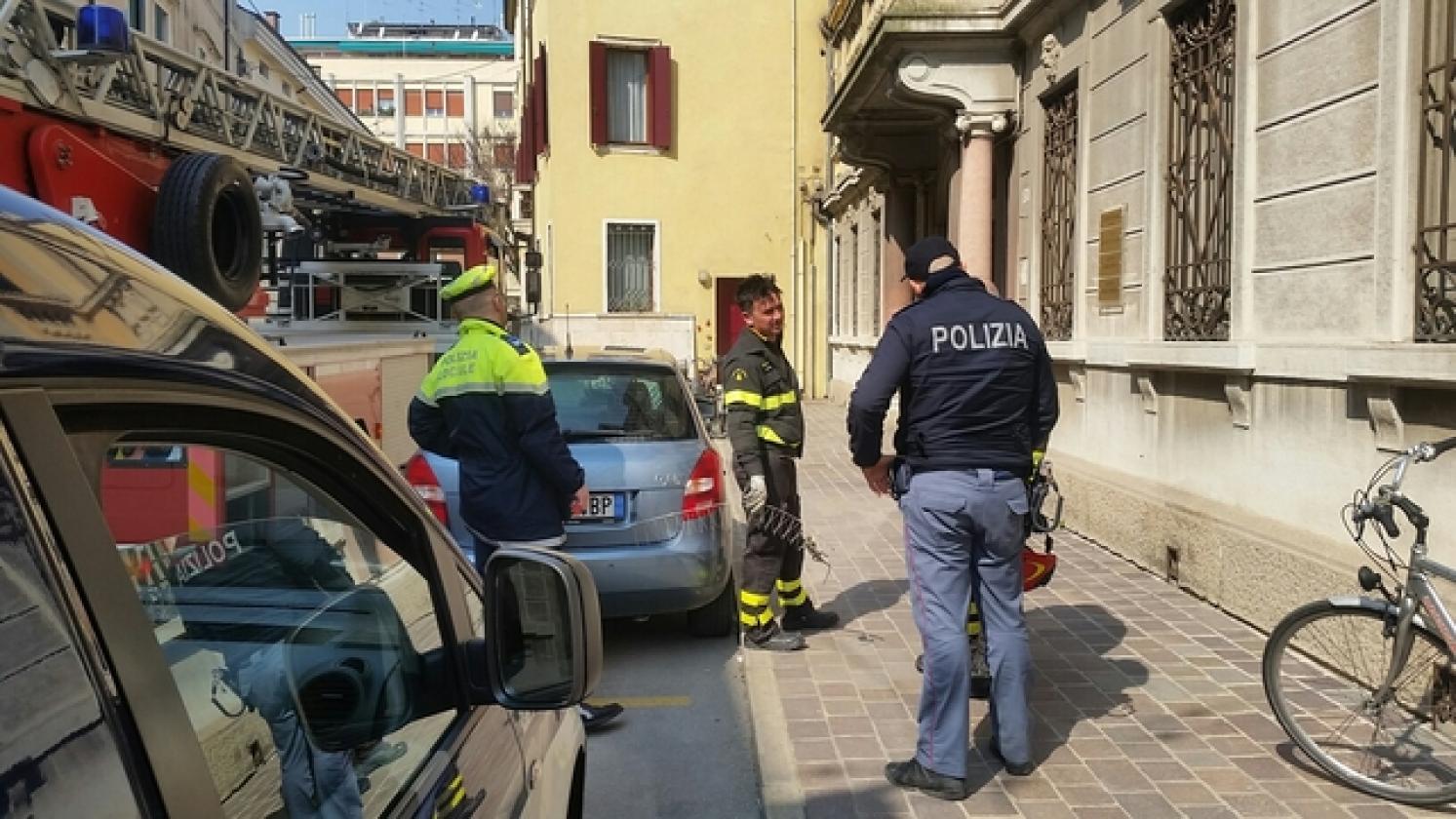 Via Celio pompieri (8)