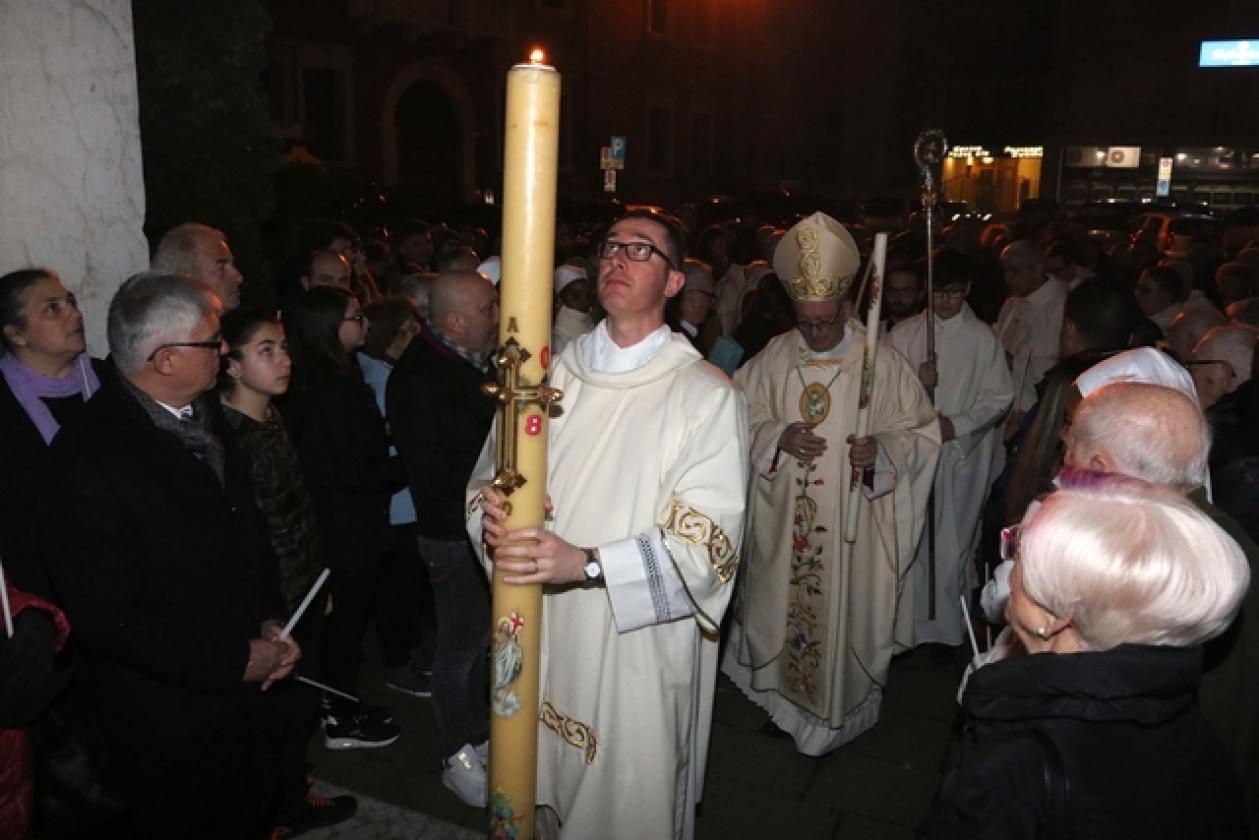 Pasqua Messa Vescovo Pierantonio Pavanello Duomo 1