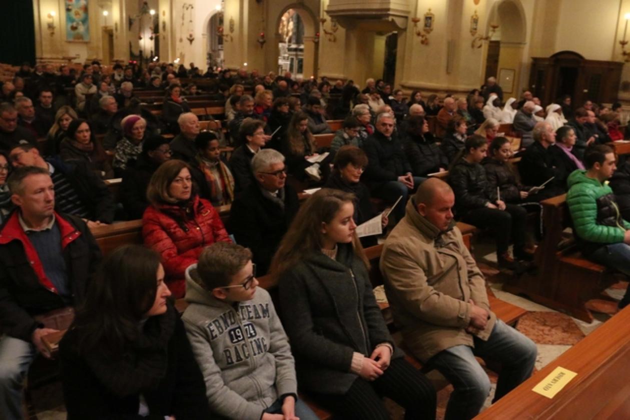 Pasqua Messa Vescovo Pierantonio Pavanello Duomo 2
