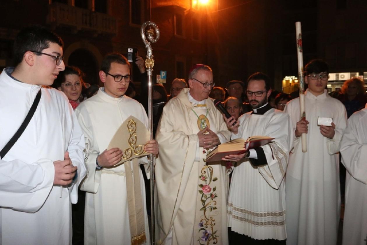 Pasqua Messa Vescovo Pierantonio Pavanello Duomo 4