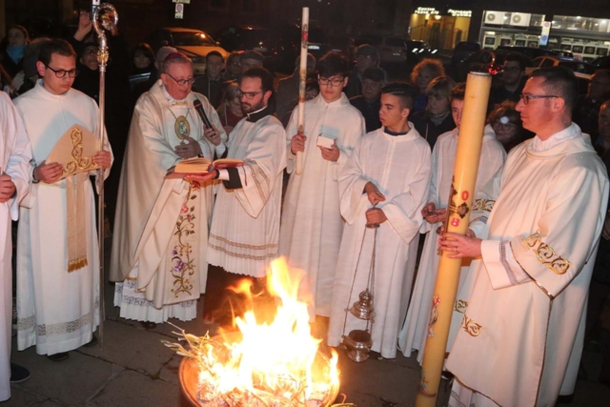 Pasqua Messa Vescovo Pierantonio Pavanello Duomo 5