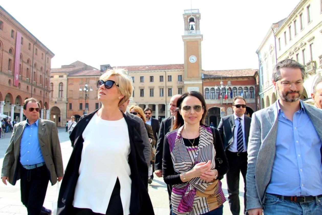 Roberta Pinotti Ministro della Difesa & Nadia Rome