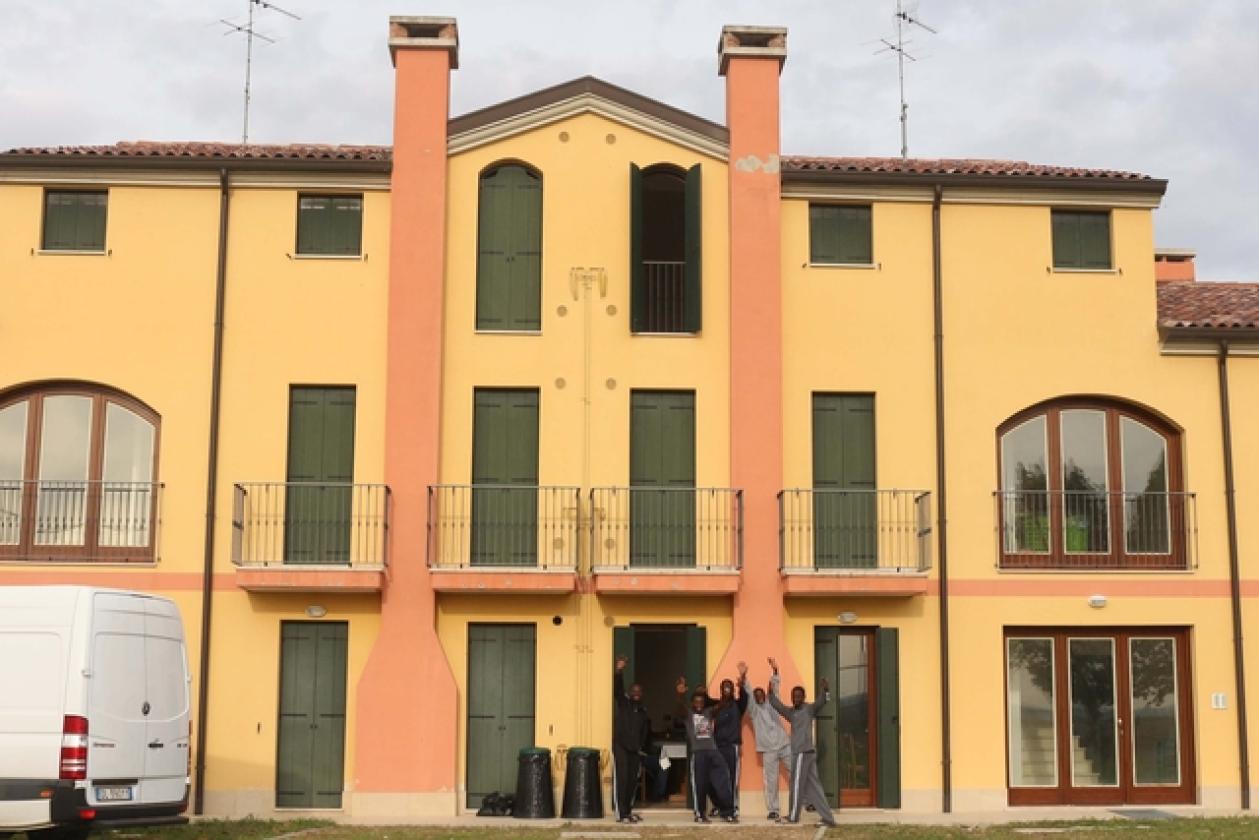 Profughi Frassinelle Chiesa 11