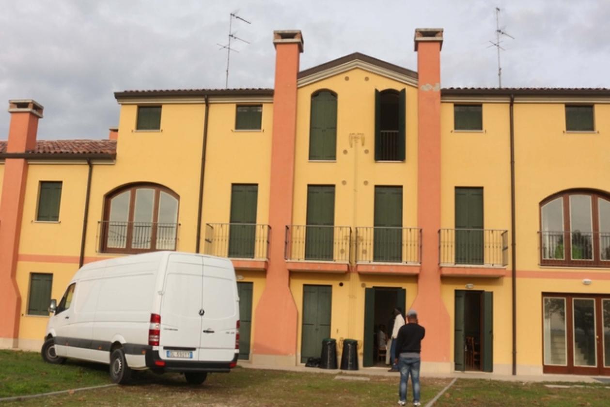 Profughi Frassinelle Chiesa 2
