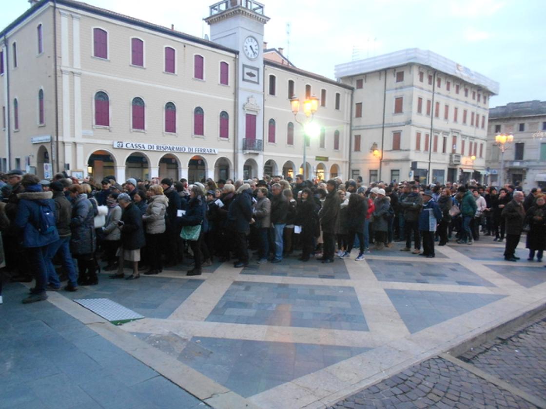 GIUBILEO Fedeli in fila per varcare la porta santa