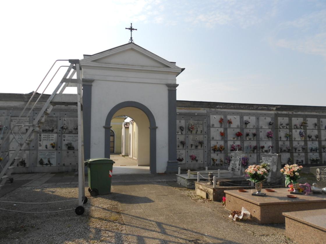 FASANA Il nuovo passaggio nel cimitero
