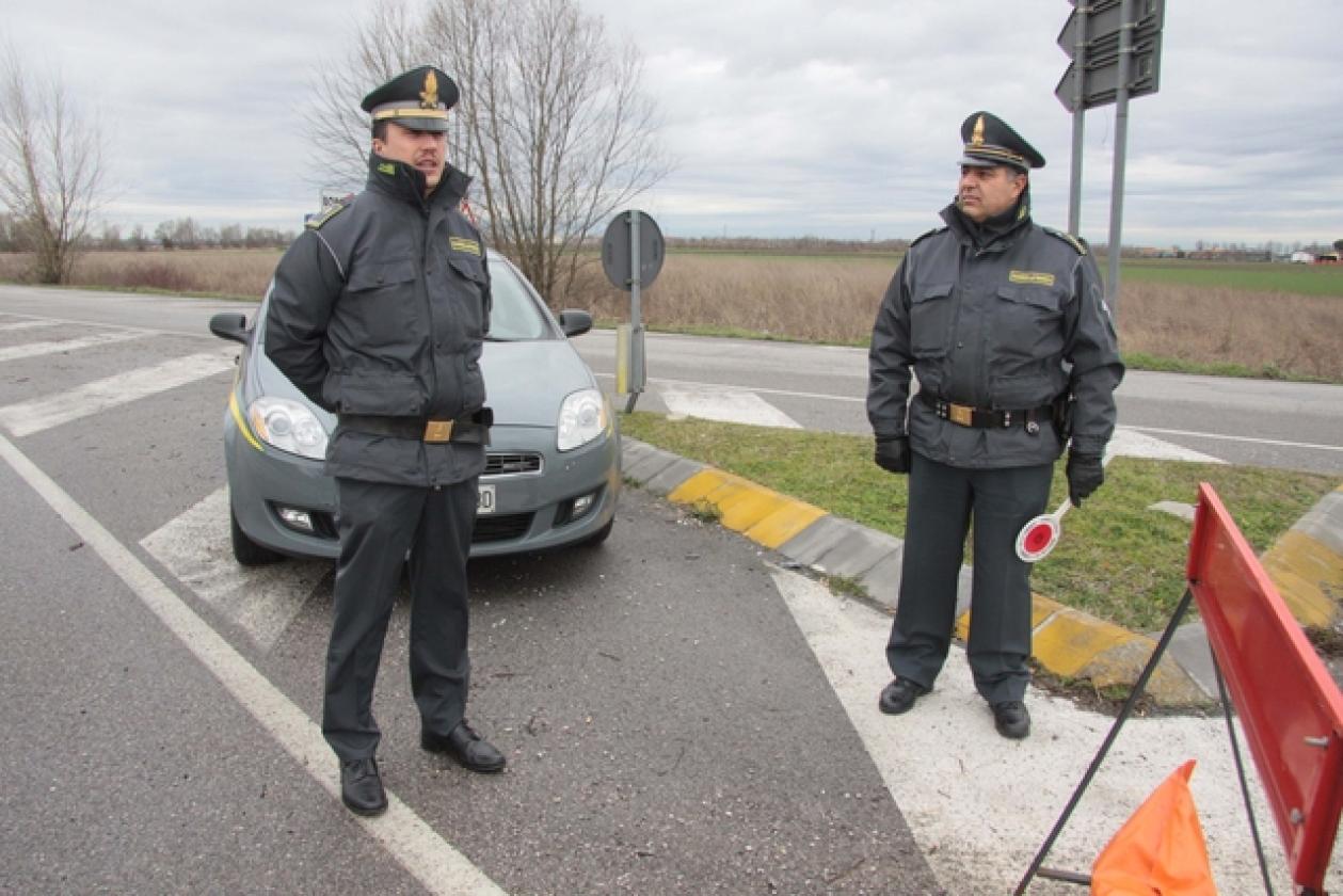 Guardia di Finanza posti di blocco 4