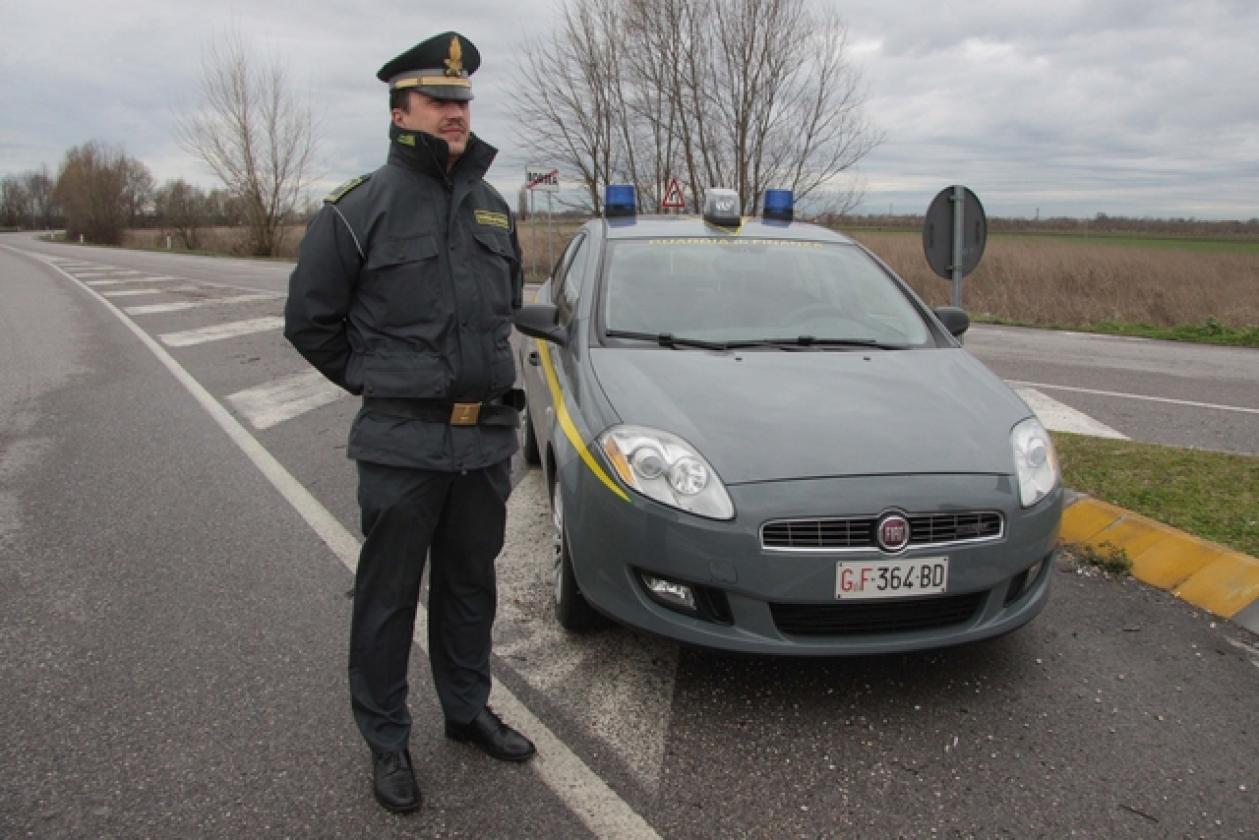 Guardia di Finanza posti di blocco 5