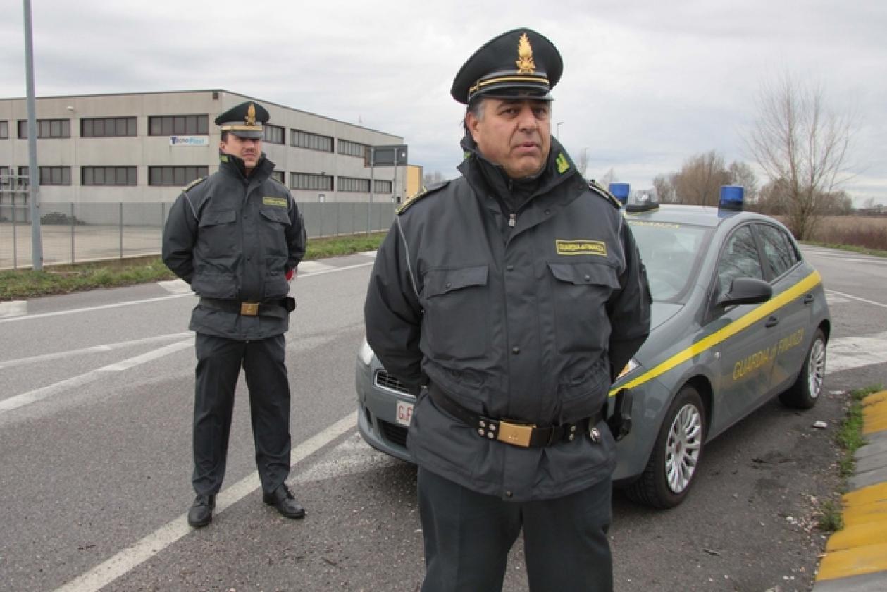 Guardia di Finanza posti di blocco 8