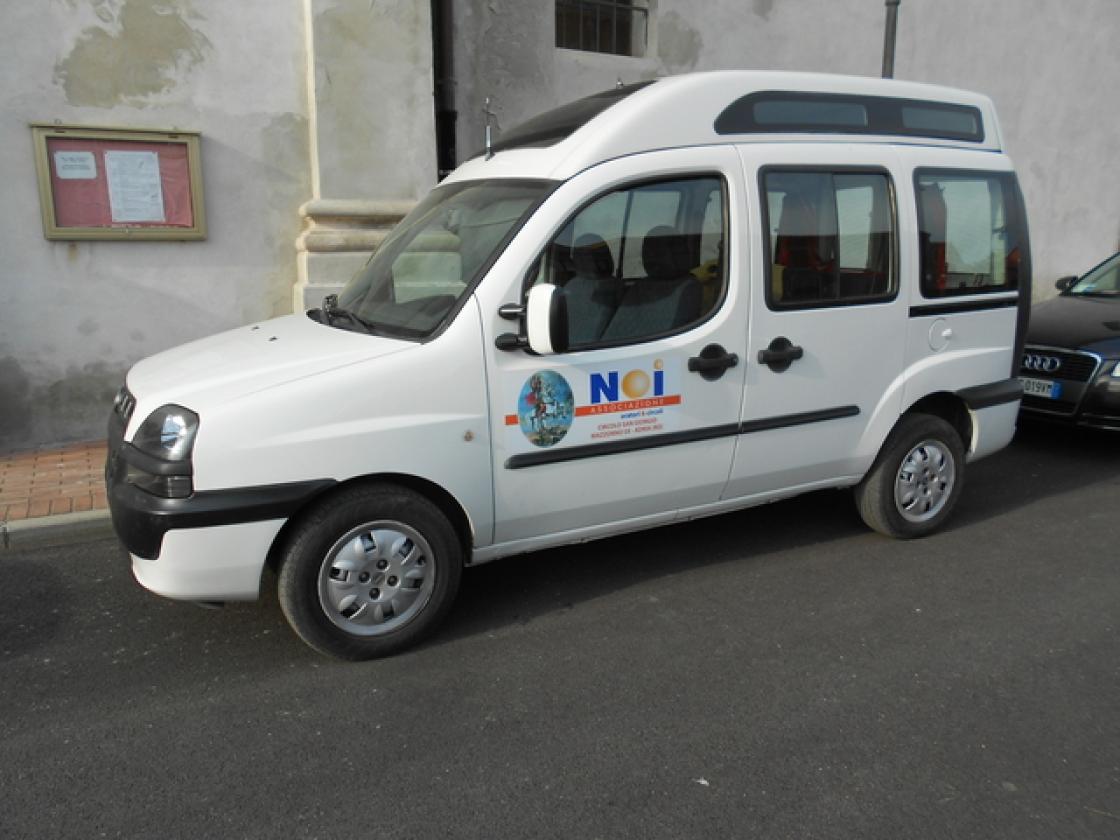 MAZZORNO Il nuovo pulmino del Noi
