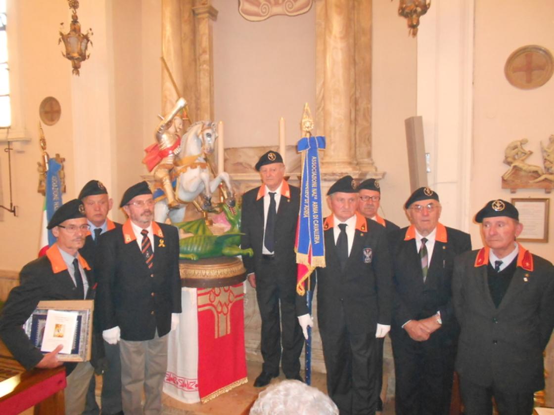 MAZZORNO L'arma di cavalleria alla festa di San Gi