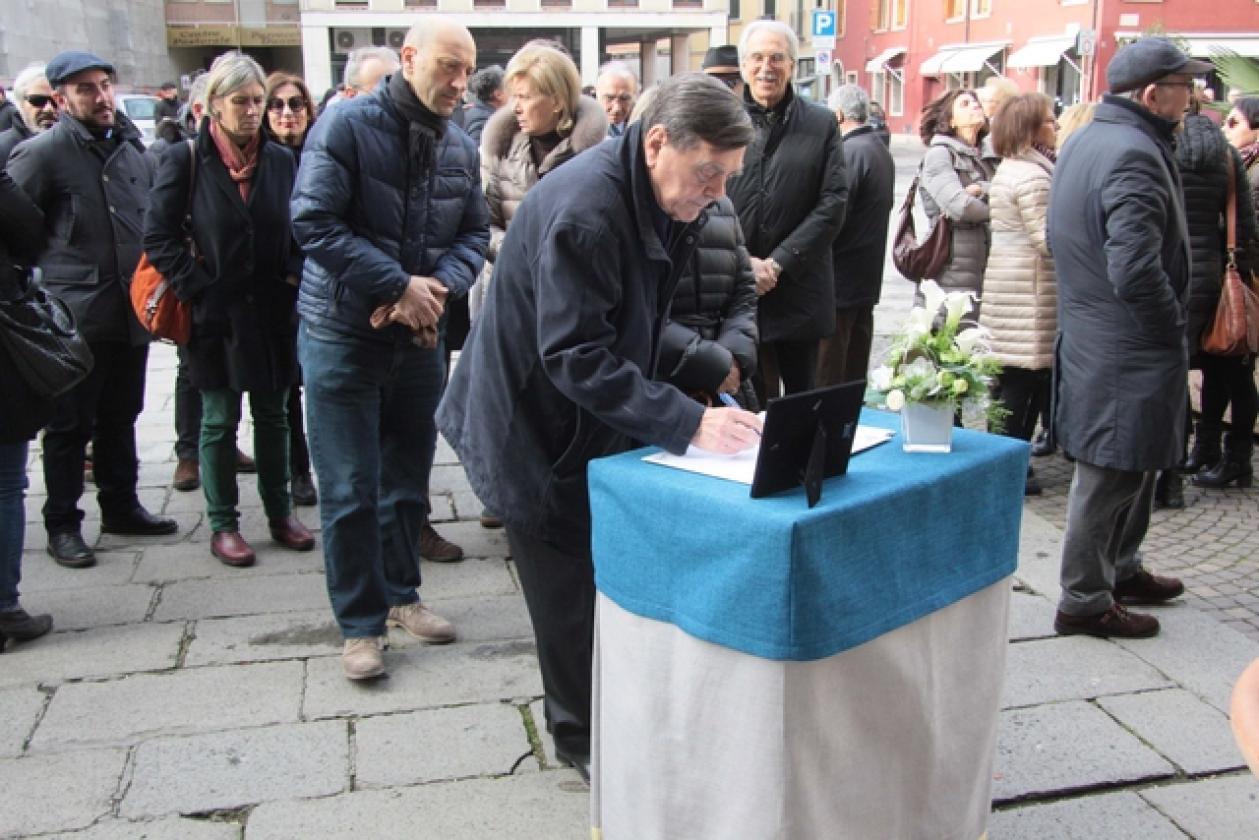 Ugo Chiarato funerale Duomo