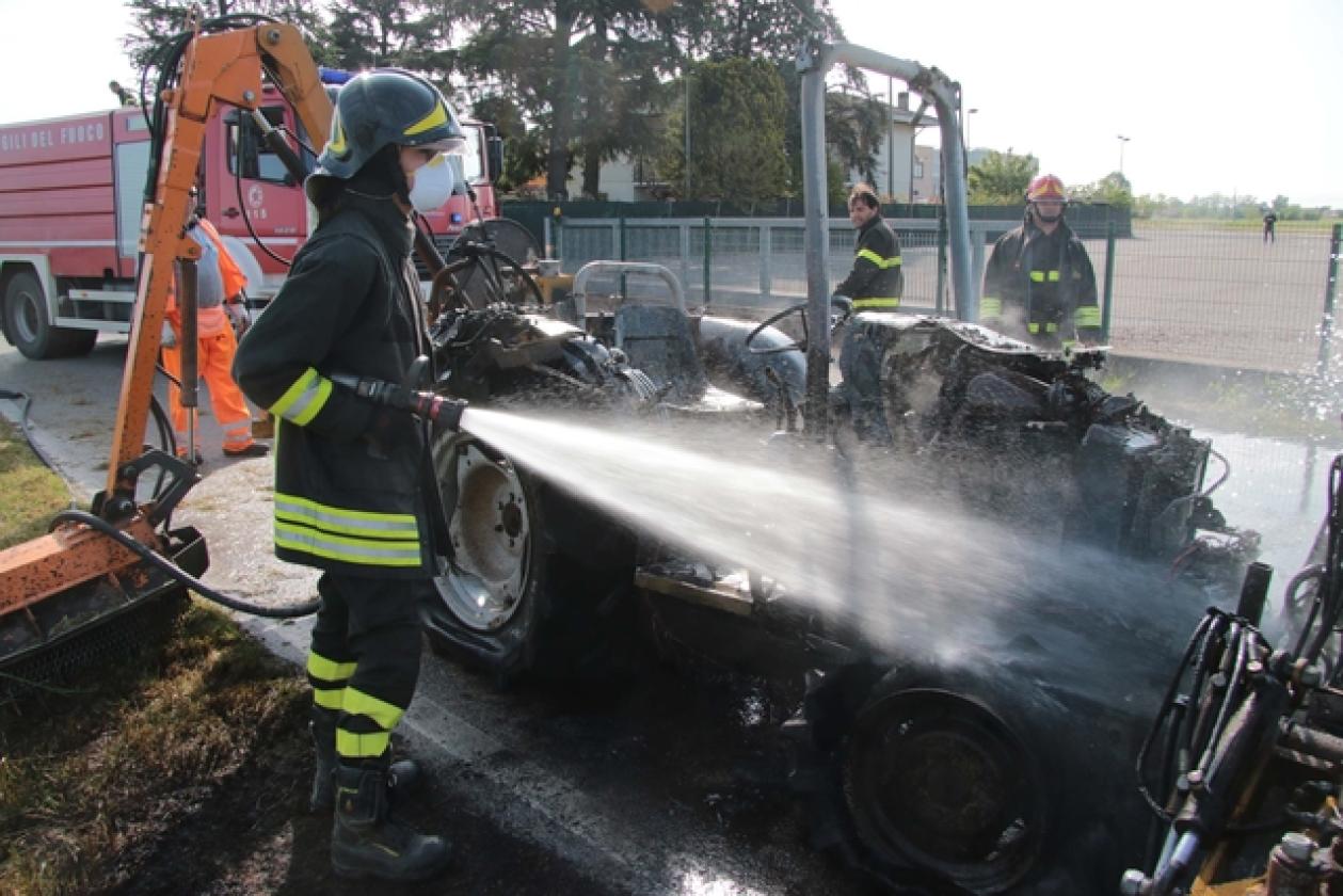 Incendio Trattore Tassina 10