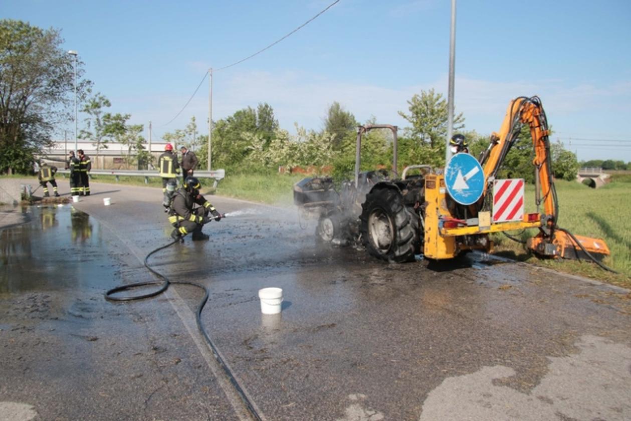Incendio Trattore Tassina 11