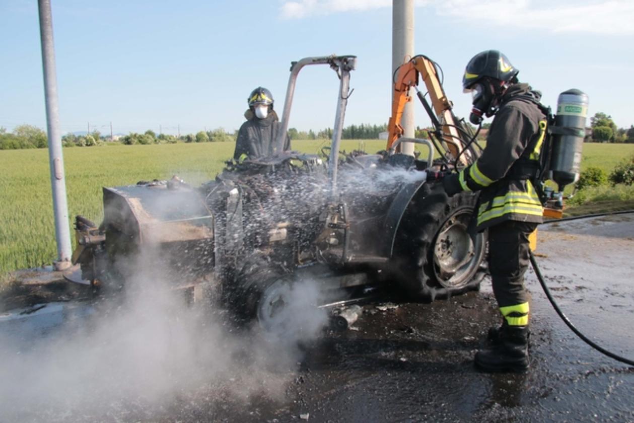 Incendio Trattore Tassina 7