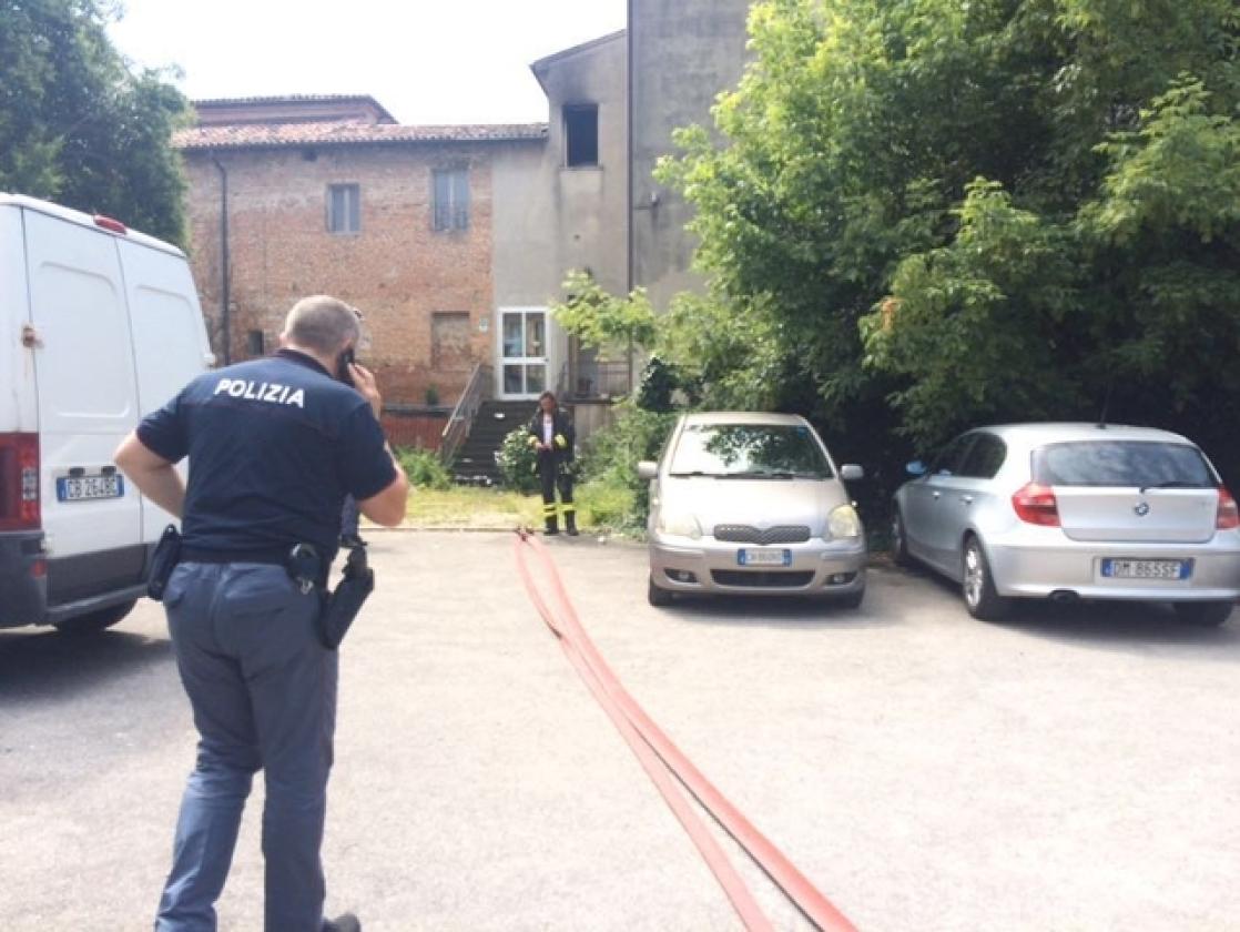 Incendio Rovigo via Principe di Napoli (1)