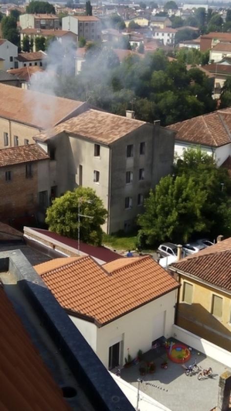 Incendio Rovigo via Principe di Napoli (12)