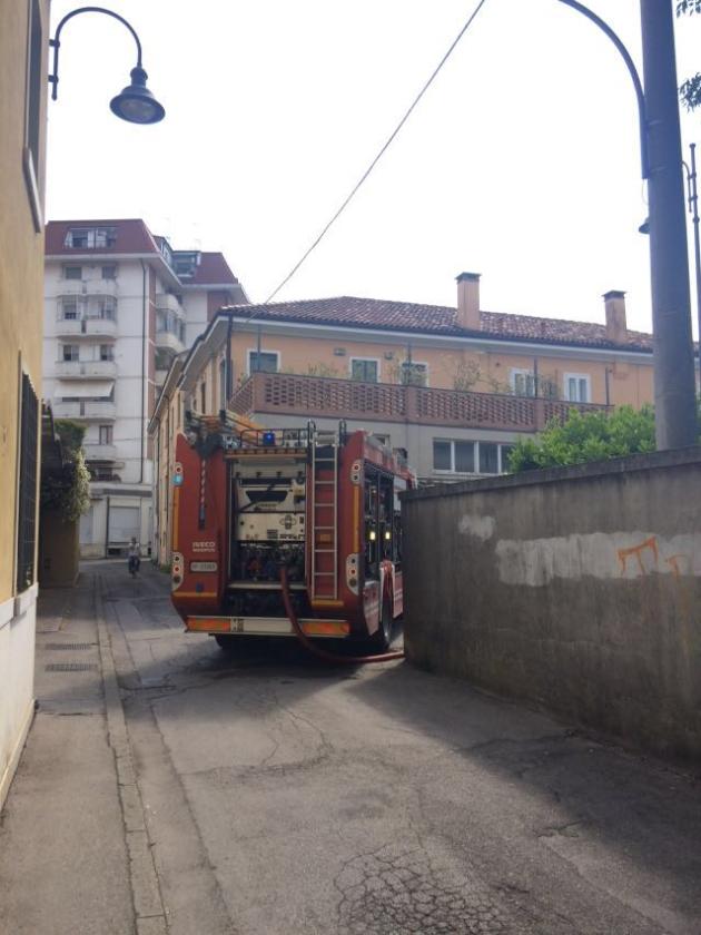 Incendio Rovigo via Principe di Napoli (2)