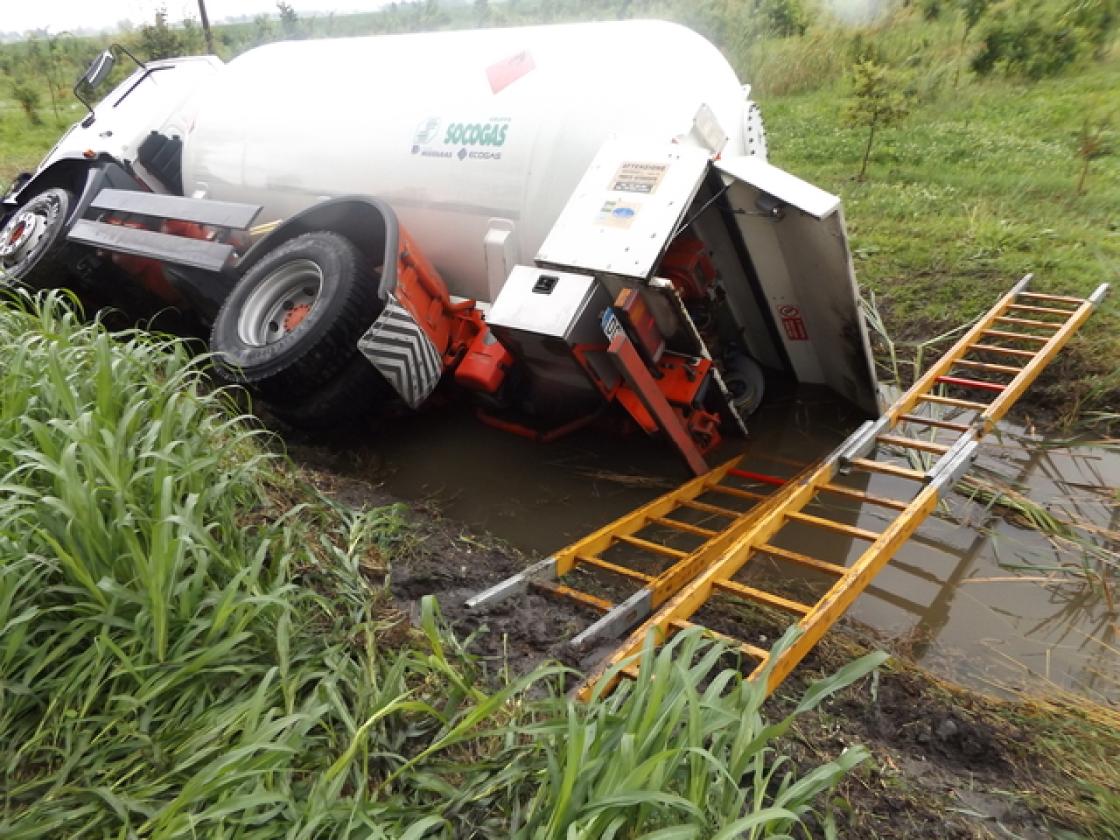 autocisterna gas villadose-adria (2)