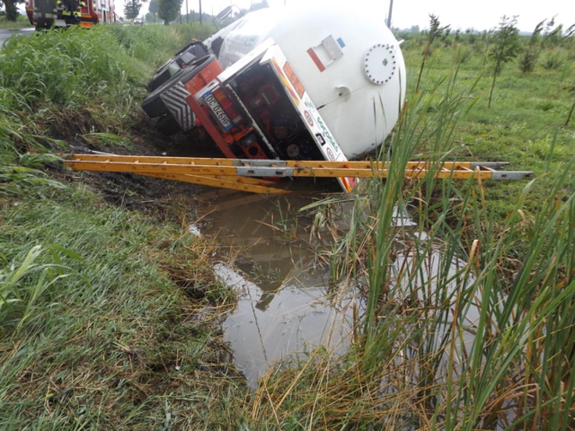 autocisterna gas villadose-adria (5)