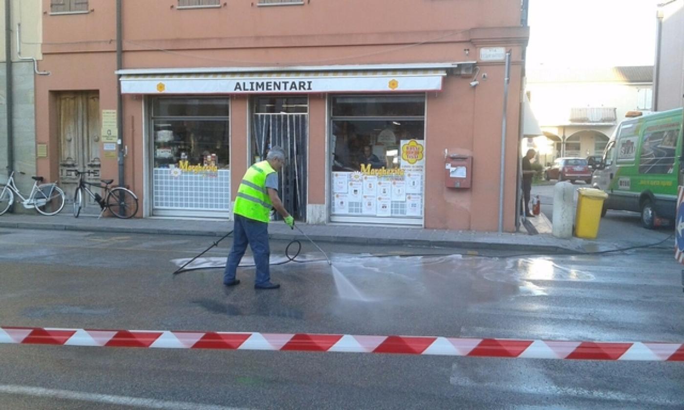 auto incendio castelmassa negozio (4)
