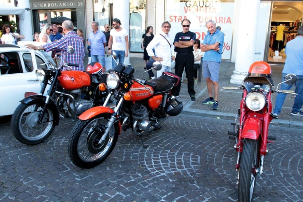 Auto Piazza Vittorio 4