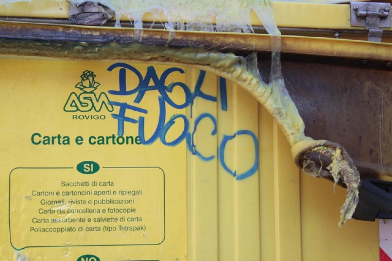 Cassonetti Via A Garibaldi 1