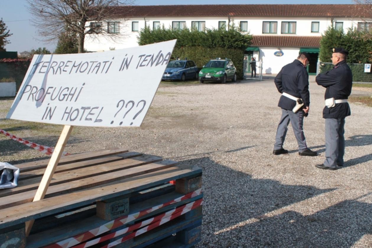 Hotel Lory Ficarolo Profughi 24