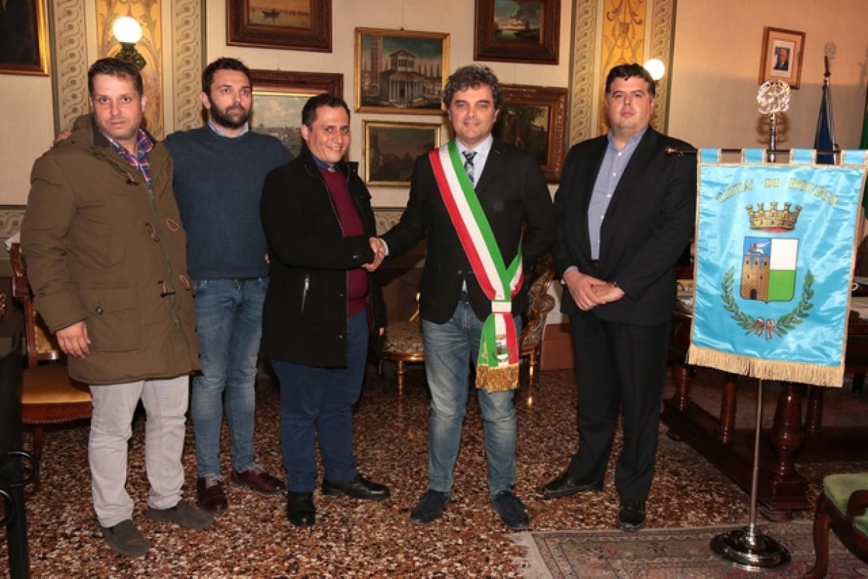 Azizi & Massimo Bergamin Comune