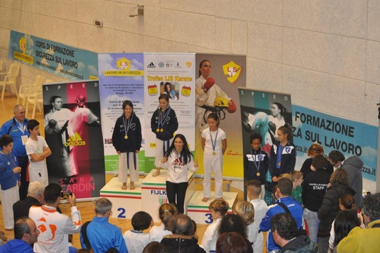 giada oro e viola argento nel kumite