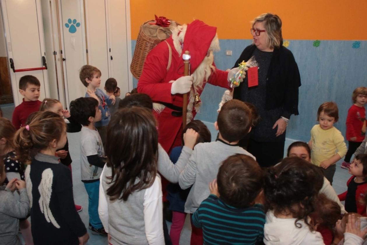 Scuola Sichirollo Babbo Natale 13