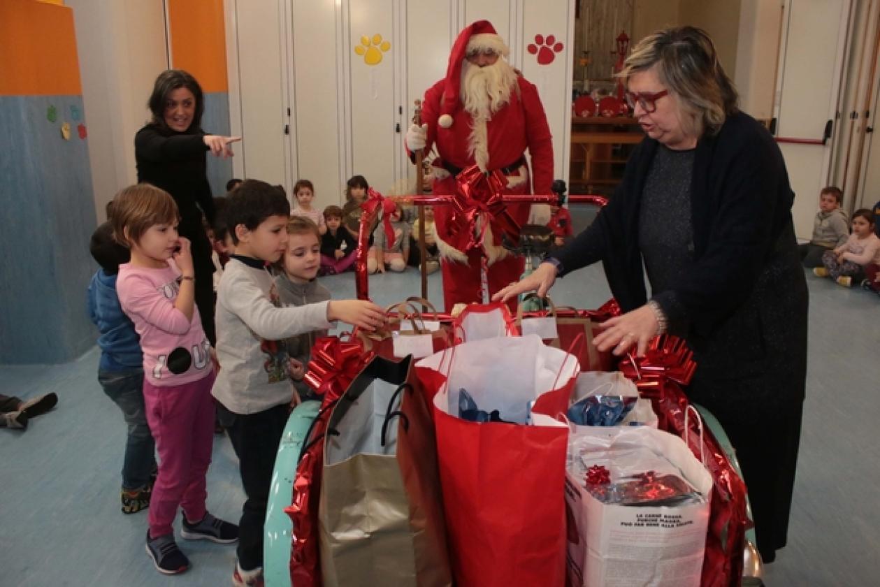 Scuola Sichirollo Babbo Natale 16