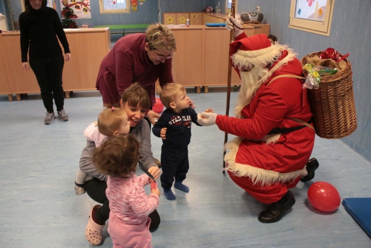 Scuola Sichirollo Babbo Natale 17