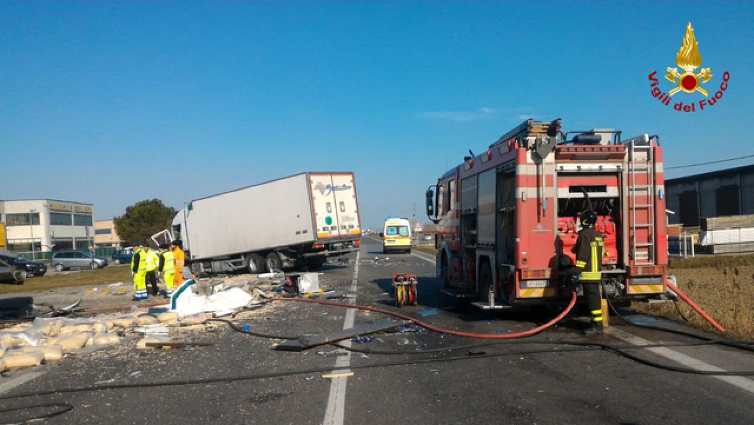 Porto Viro incidente mortale romea foto pompieri (