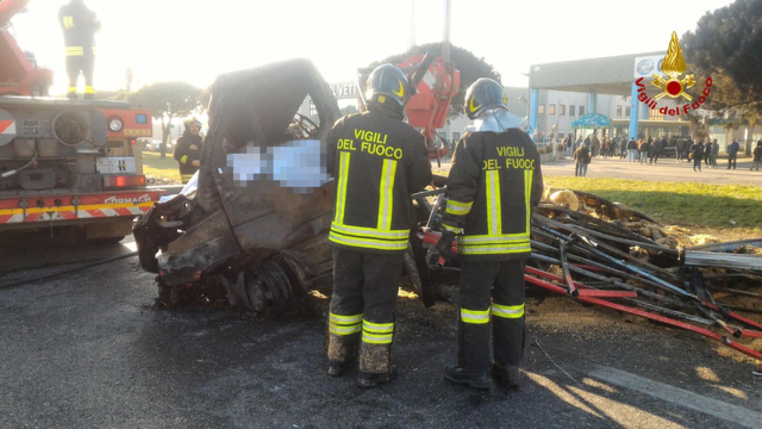 Porto Viro incidente mortale romea foto pompieri (