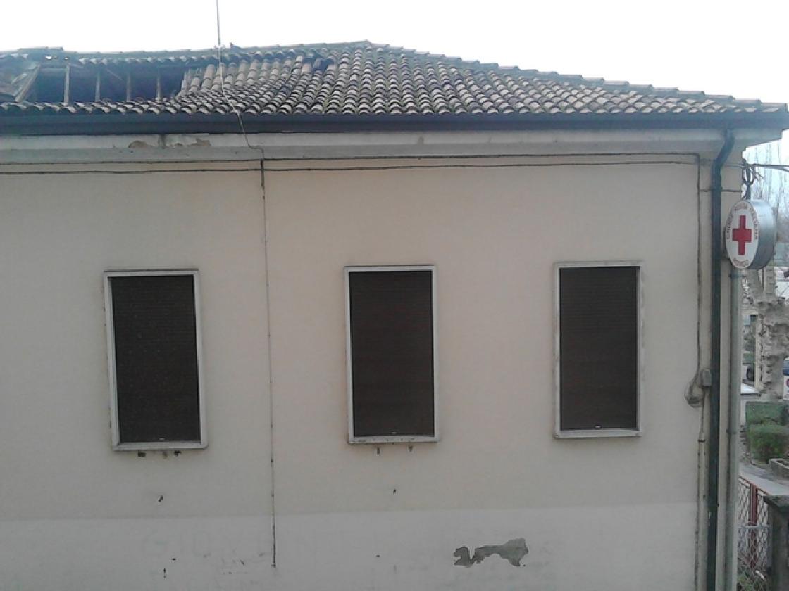 Crollo tetto croce rossa 1 (5)