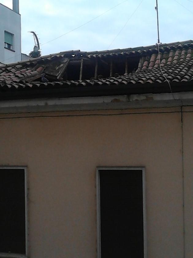 Crollo tetto croce rossa 1 (6)