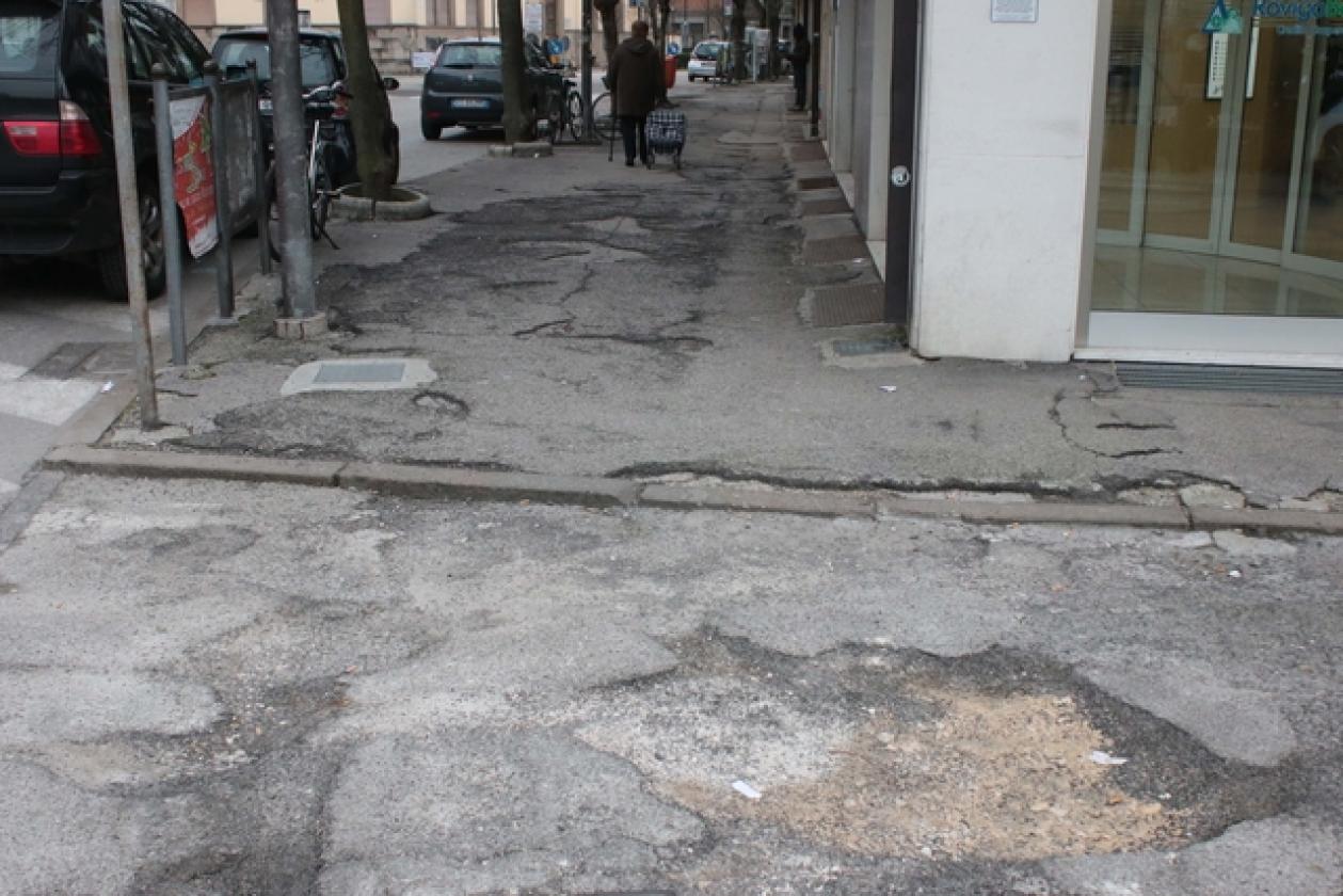 Corso del Popolo Buche 2 (13)